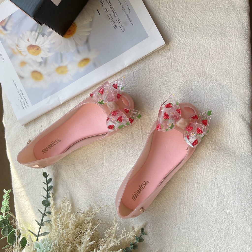 Flat shoes Mels Junior strawberry (anak tanggung)