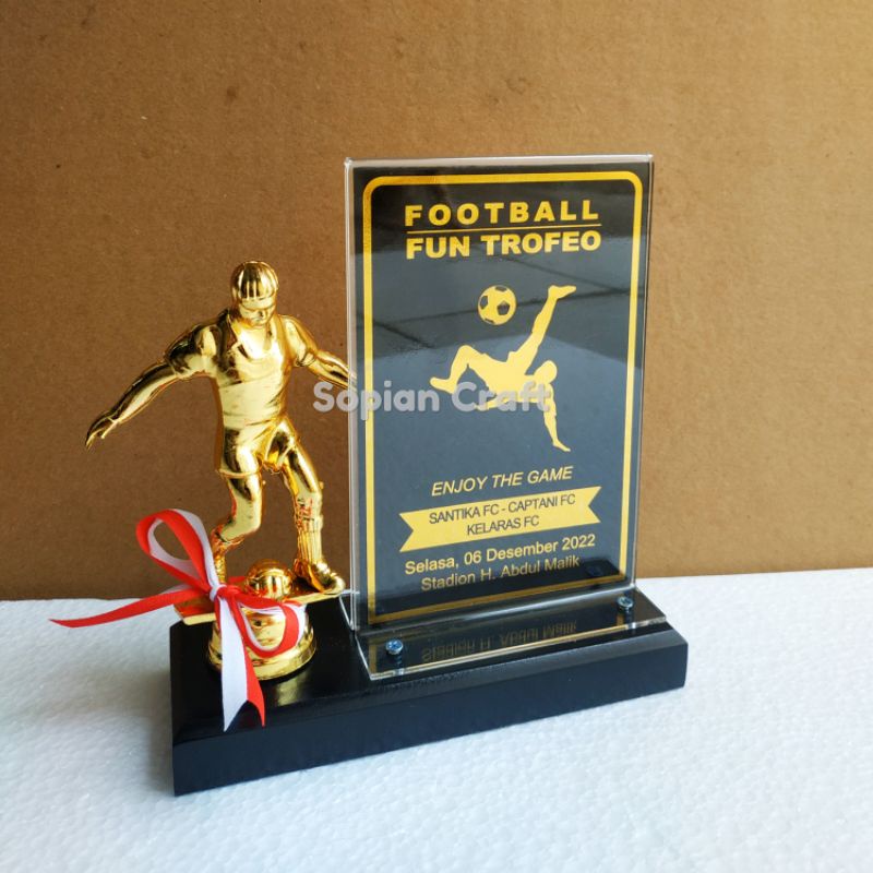 Piala Plakat Patung Sepak Bola, Tenis Meja, Tennis, Basket, Voli, Karate, Running, Catur, Karoke/Mus
