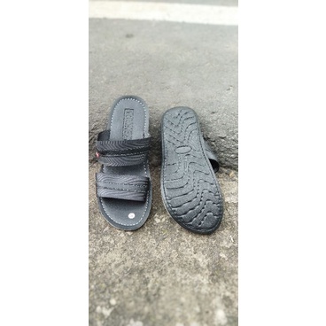 Sandal cowok mode jepit  dan sorong Sandal bahan sintetis