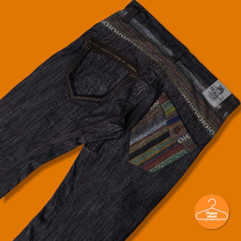 DOMINATE HANDCRAFT JEANS