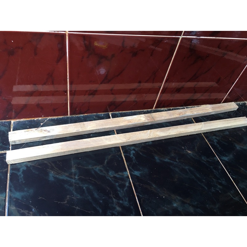 komponen kayu jati merah