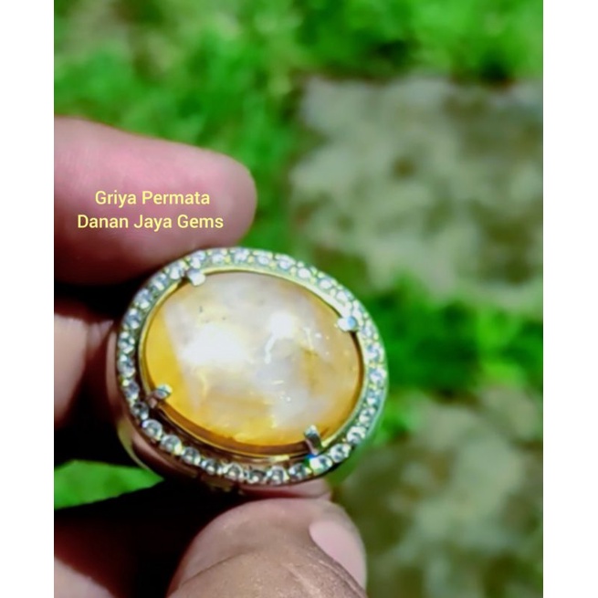 Yellow star Safir ceylon