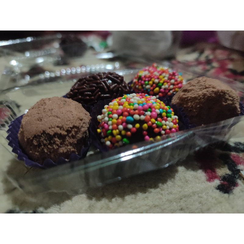 

ChocoBall by HappySnacks