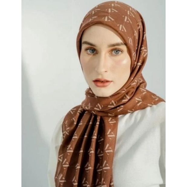 preloved pl scarf monogram series vivi zubedi VZ BUTTONSCARVES