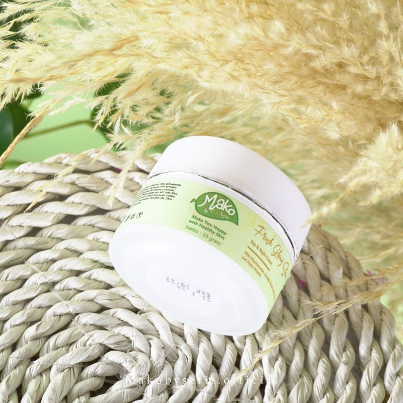 Cream Day n Night Mako by Seris