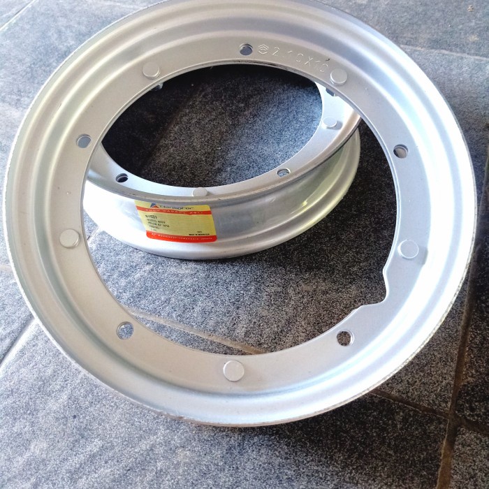 ^^^^^] velg vespa original ring 10 danmotor