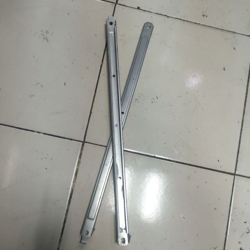 dudukan kaca rel kaca power window avanza xenia