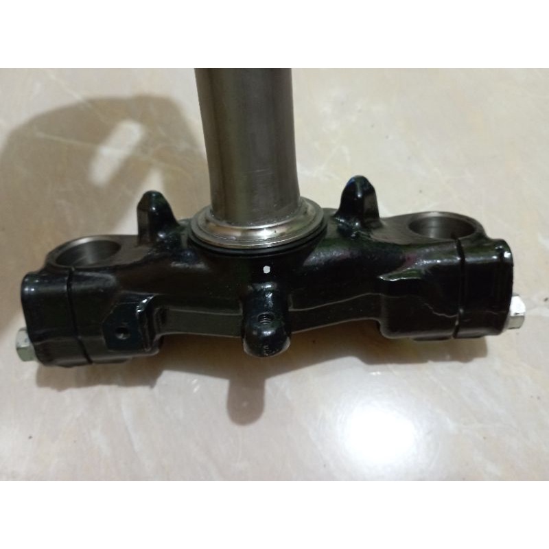 SEGITIGA SHOCKBREAKER DEPAN BEAT F1 2012-2019 PNP VARIO 125-150 2013-2019 ORIGINAL