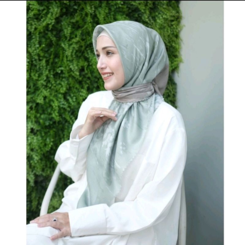 riche- Kemeja putih polos/formal lengan balon oversize murah/atsan wanita /katun nyerap keringat/ original