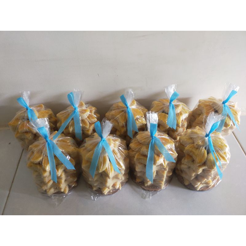 

KUE KACANG CENIL