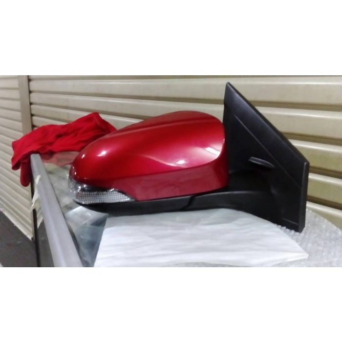 {BEKAS} spion toyota yaris hibrade Diskon