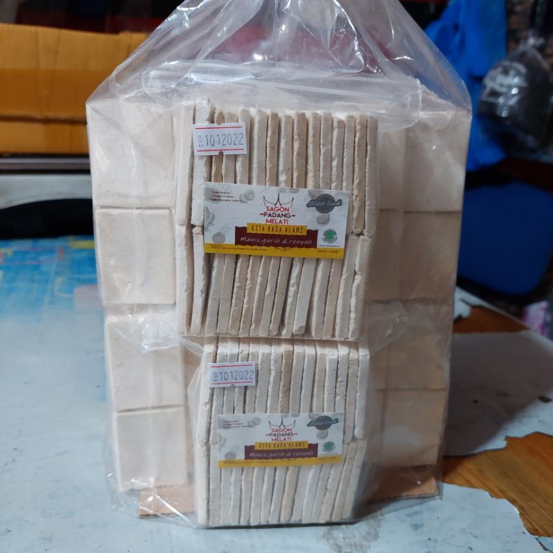 

TERLARIS MOTIF KOTAK UK.200GRAM/SAGON BAKAR/ALLBAKTI SNACK/SNACK KILOAN MURAH