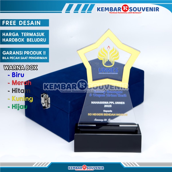 Plakat Akrilik Terdekat, Plakat Wisuda Akrilik, Trophy Akrilik, Akrilik Plakat, Harga Piala Akrilik,