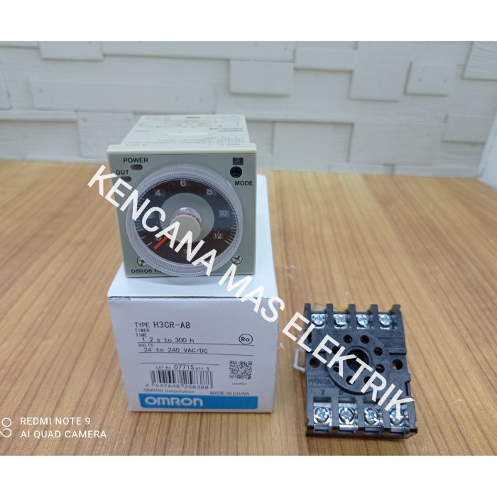 Komponen Listrik Timer Omron H3Cr-A8 Multivolt 24V-240V Ac/Dc + Socket.