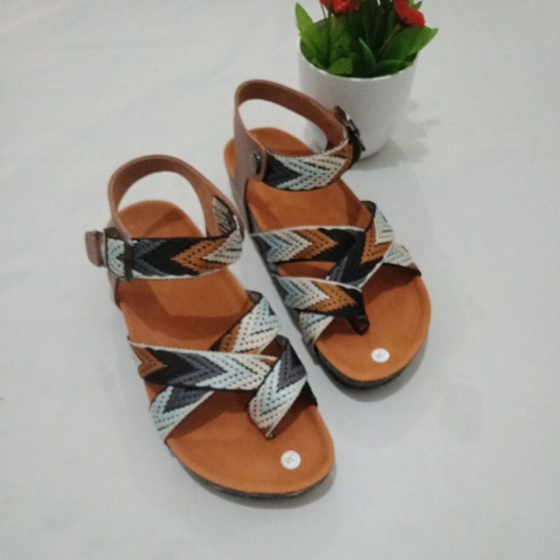 SANDAL BIRKEN TALI MOTIF PANAH