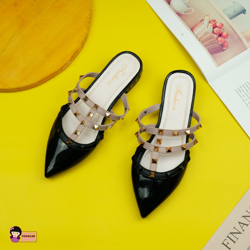 GLORYKIDZ SD2222 Sepatu Sendal Dewasa Valentino Fashion Duri Karet Import Bahan Lentur Flatshoes Rockstud Sepatu Wanita Flat Size 36-40