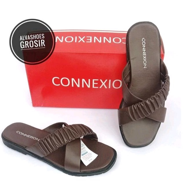 Sandal flat wanita model slop silang