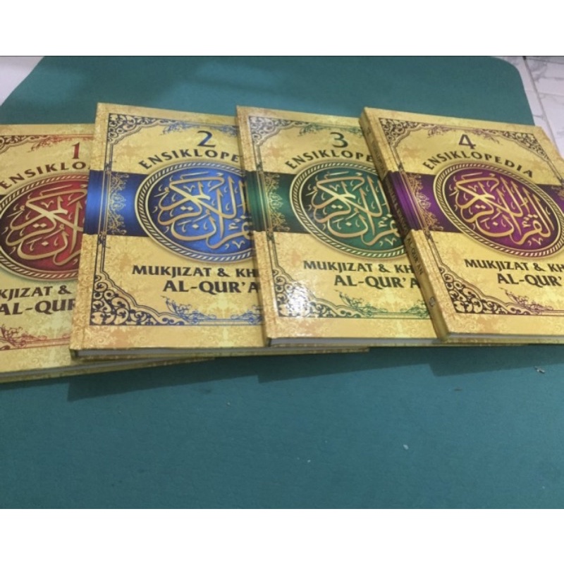 Buku Ensiklopedia Mukjizat & Khasiat Al-Qur’an (Satu Set Lengkap)