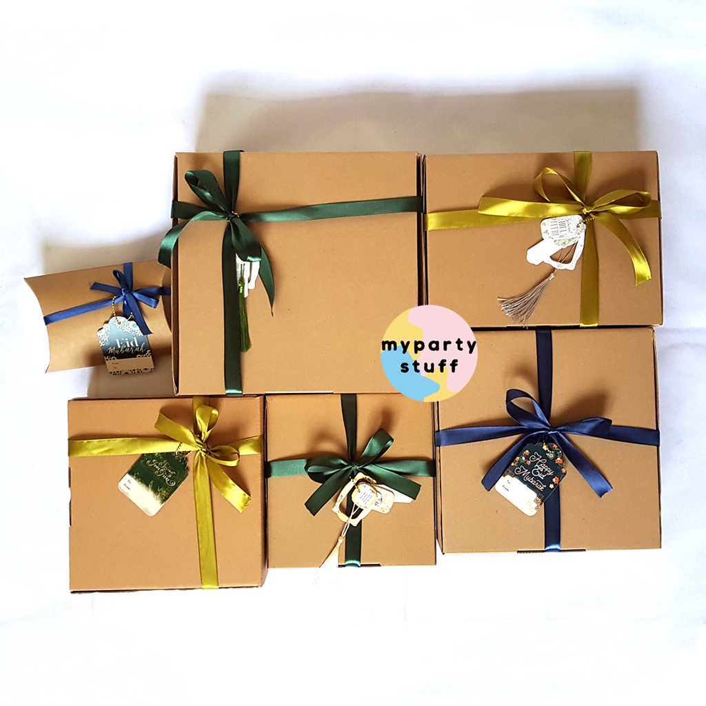 

Paket Box Hampers / Kotak Kado / Gift Box / Packaging Hadiah / Aesthetic Package