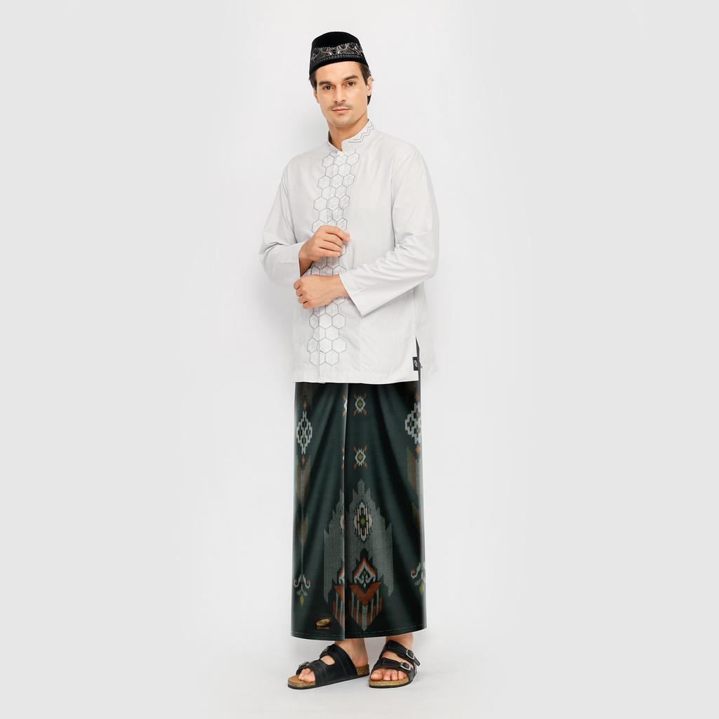 Sarung ATLAS Idaman 555 Harmoni Motif BHS SGA Hijau Tua 02