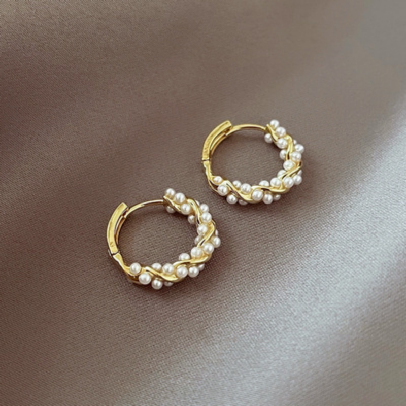 Anting Korea Anting Mutiara Lingkaran Mewah Ringan Anting Desain Niche Perempuan