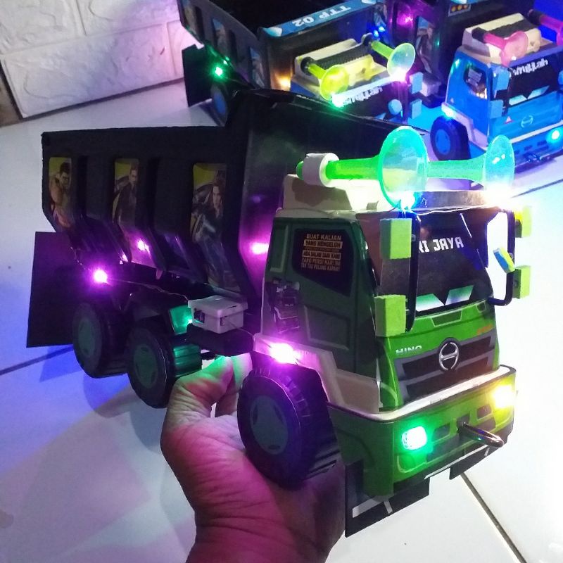 Mainan Truk Hino 500 Modifikasi TTP02 Truck Tronton Pasir Plastik Termurah