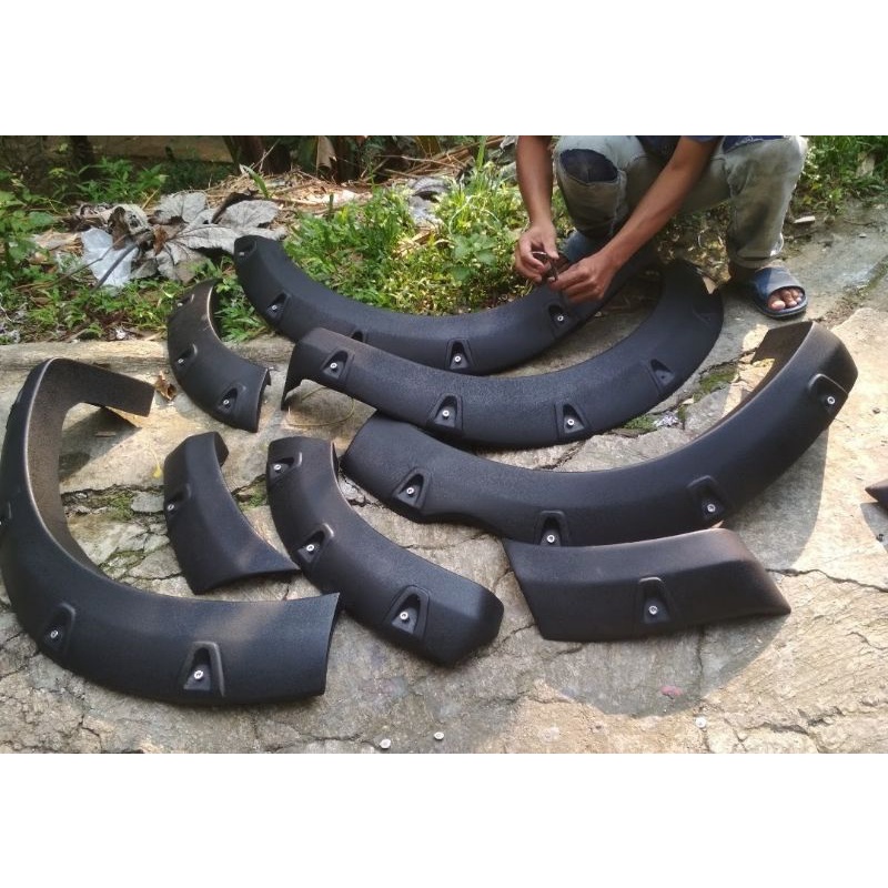 OVER FENDER FORD EVEREST 2010