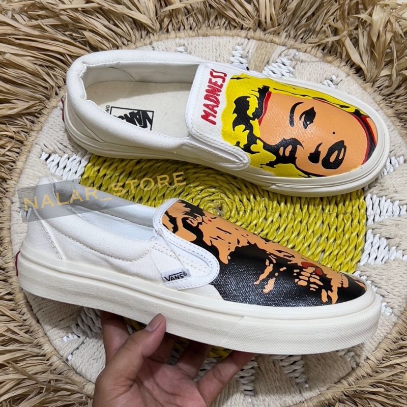 Sepatu Vans Slip On MADNEES Made In China Unisex Pria Wanita //Free kaos kaki &amp; Paperbag