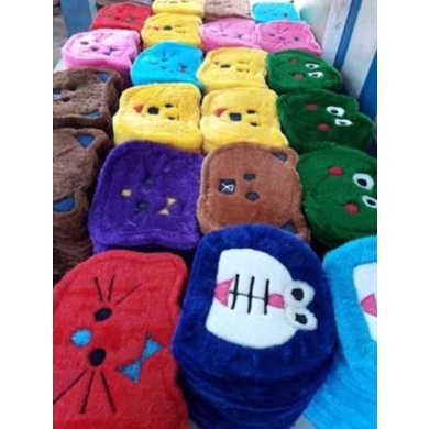Keset bulu karakter/ keset kaki / keset bulu rasfur / keset bulu tebal / keset bulu kamar tidur