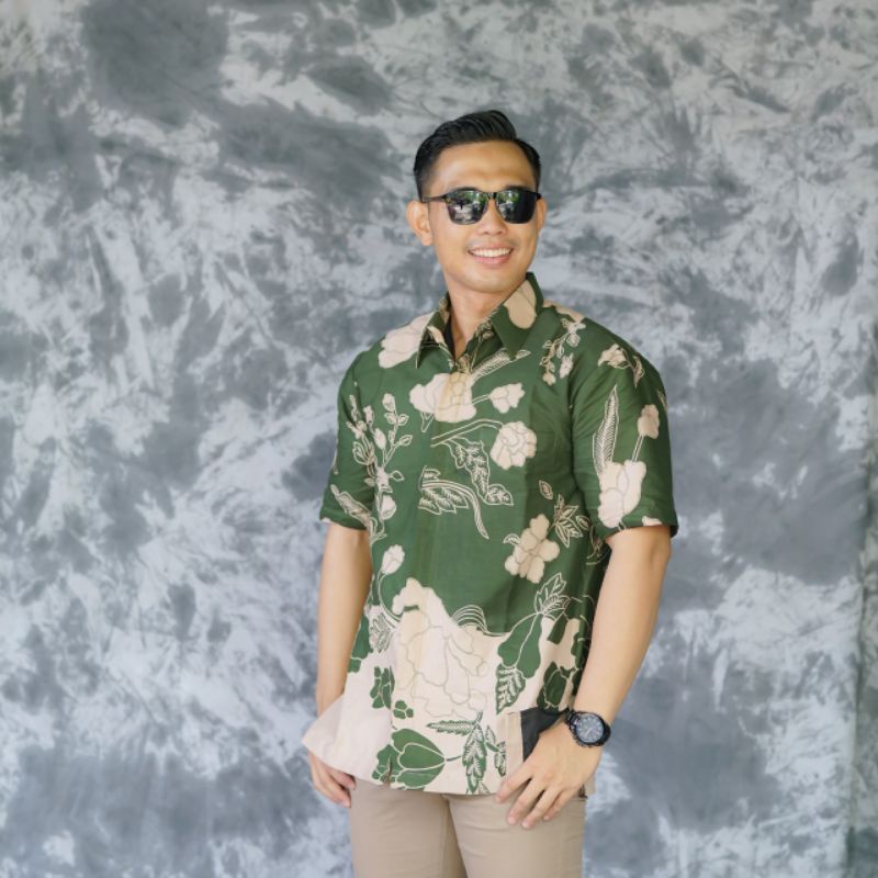 KEMEJA BATIK SOLO PREMIUM SLIMFIT GREEN SAGE  LENGAN PANJANG