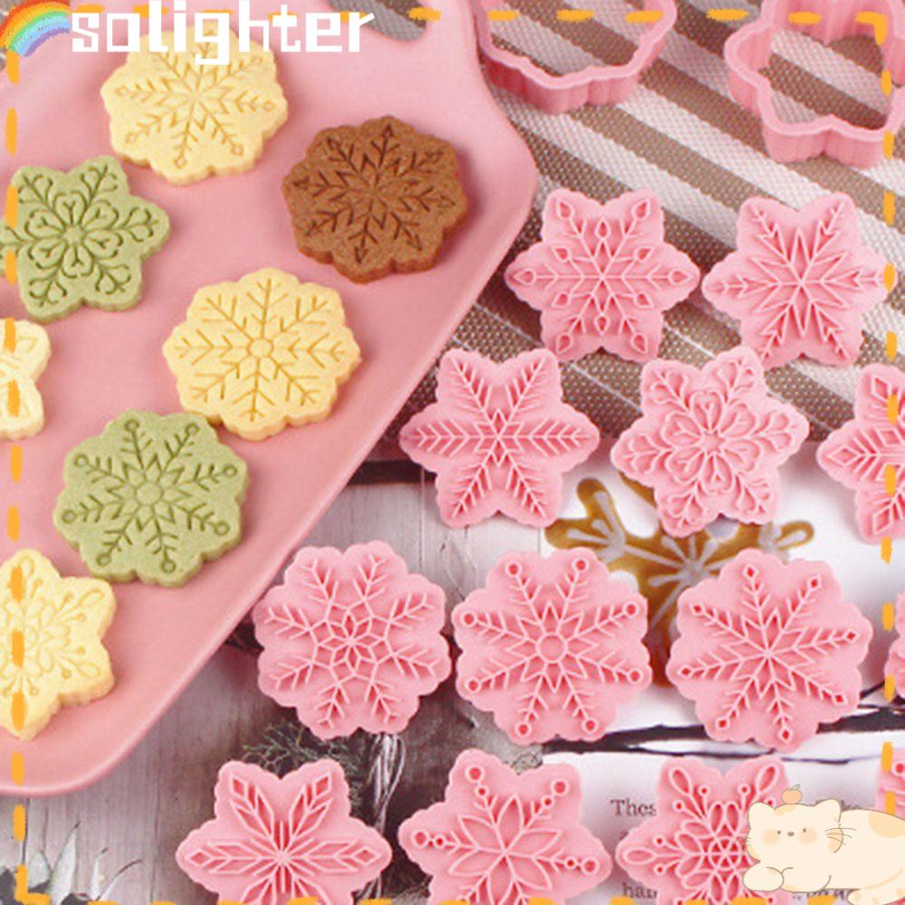 Solighter 9pcs/set 3D Snowflake Pastry Dekorasi Santa Claus Plunger Cookie Cutter