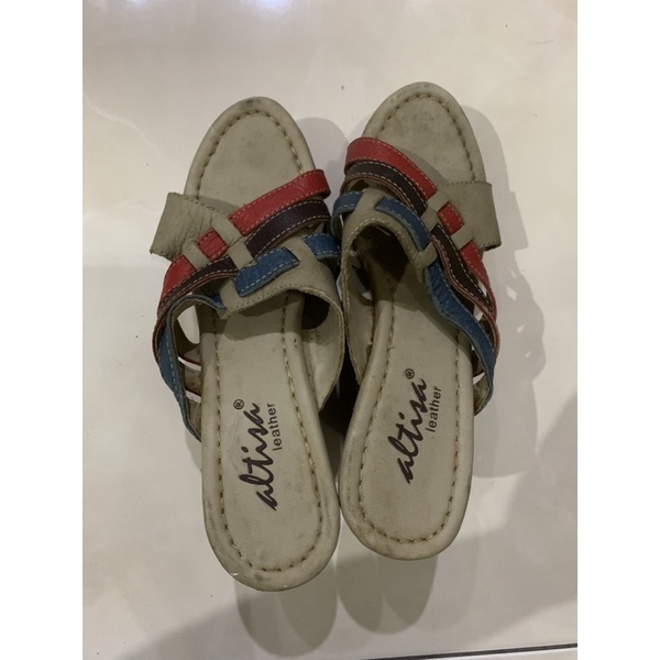 PRELOVED SANDAL WEDGES