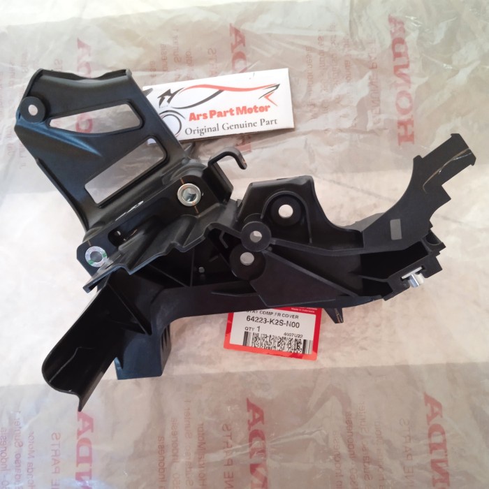 ] COVER DUDUKAN PANEL TAMENG DASI BODY DEPAN VARIO 160 VARIO160 ORIGINAL