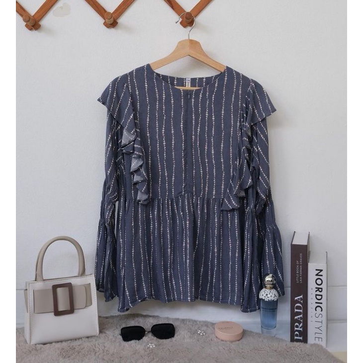 Riana blouse - jeans by Vanilla hijab