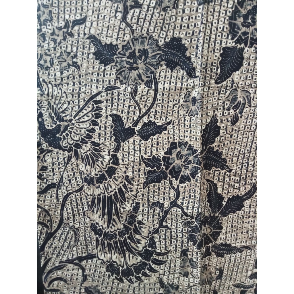 batik tulis (solo)warna alam,bunga dan burung merak