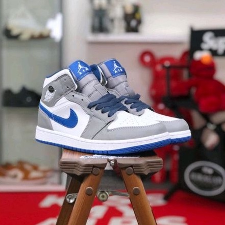 Nike Air Jordan 1 Mid &quot;True Blue&quot;