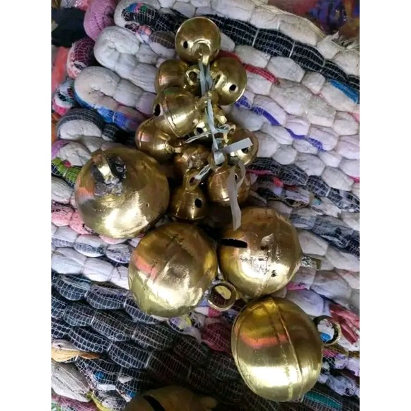 lonceng bulat kuningan