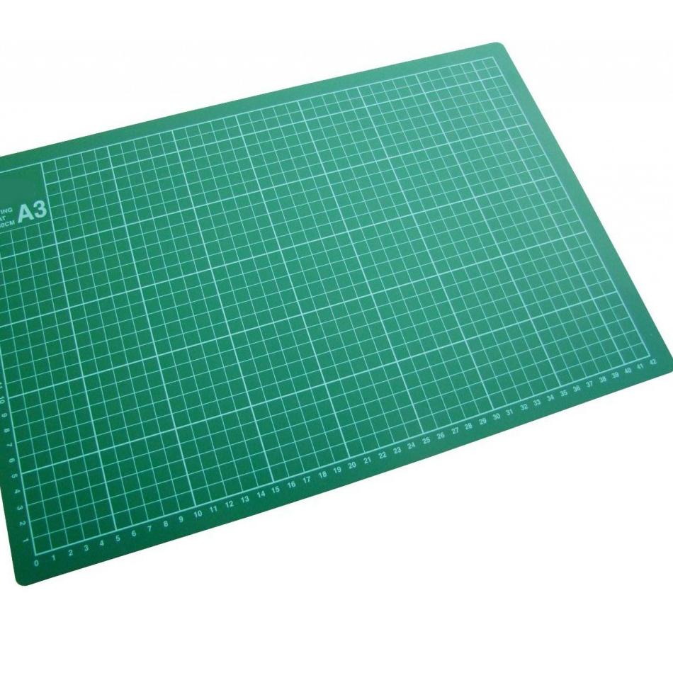 

Ready Laris COMBO A3 Hijau / Pink PVC Cutting Mat / Cutting Pad / Alas Potong A3 + PEN CUTTER