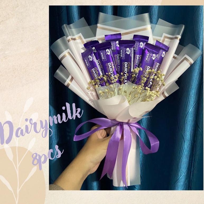 

7.7 Brands Festival Buket cokelat // dairy milk 30gr // silverqueen // cadbury // buket bunga // buket snack