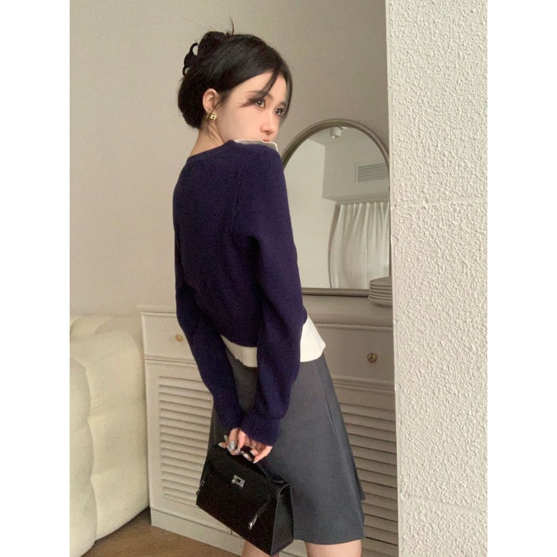 Red Gaya perguruan tinggi v-neck sweater warna kontras wanita musim gugur dan musim dingin baru yang chic dan unik atasan pendek palsu dua potong kemeja bottoming rajutan