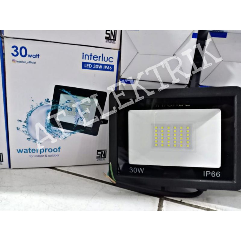 LED Tembak INTERLUC 30 WATT Cahaya Putih IP 66 Water Proof Tahan Air / Led Tembak Buat Dekorasi Spanduk