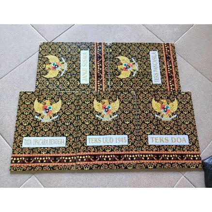 

map 1 set isi 5 lengkap kualitas terbaik Map Upacara - Naskah Upacara ( Map upacara batik murah )