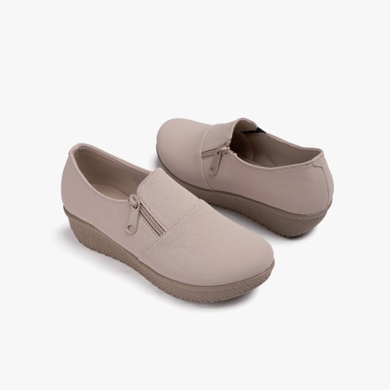 Sepatu Wanita Aqila Terbaru slip on Brand Chaeena' 010 Sepatu Kasual Resleting wanita Terlaris