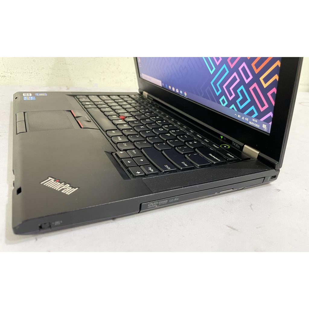 Laptop tipis dan kuat Lenovo T430S Core i5/ Core i7