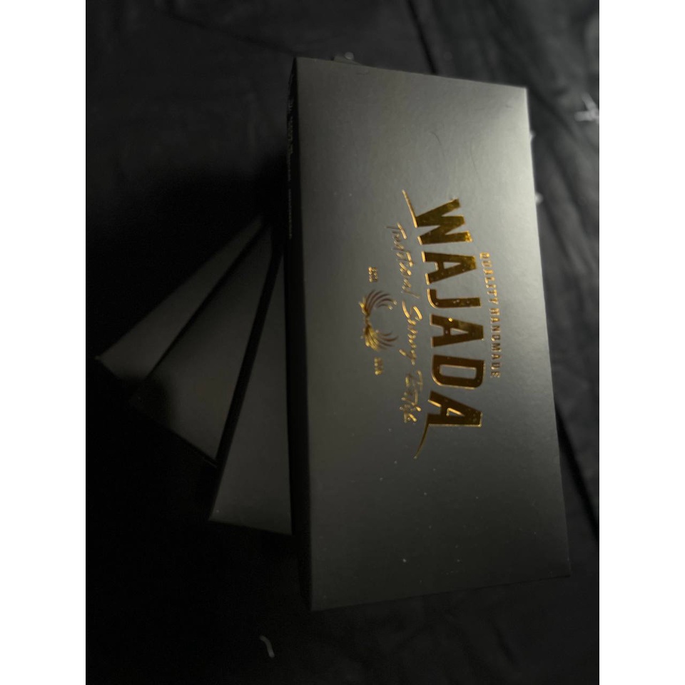 

KARDUS DUS BOX KARDUS SARUNG WARNA HITAM EKSLUSIF