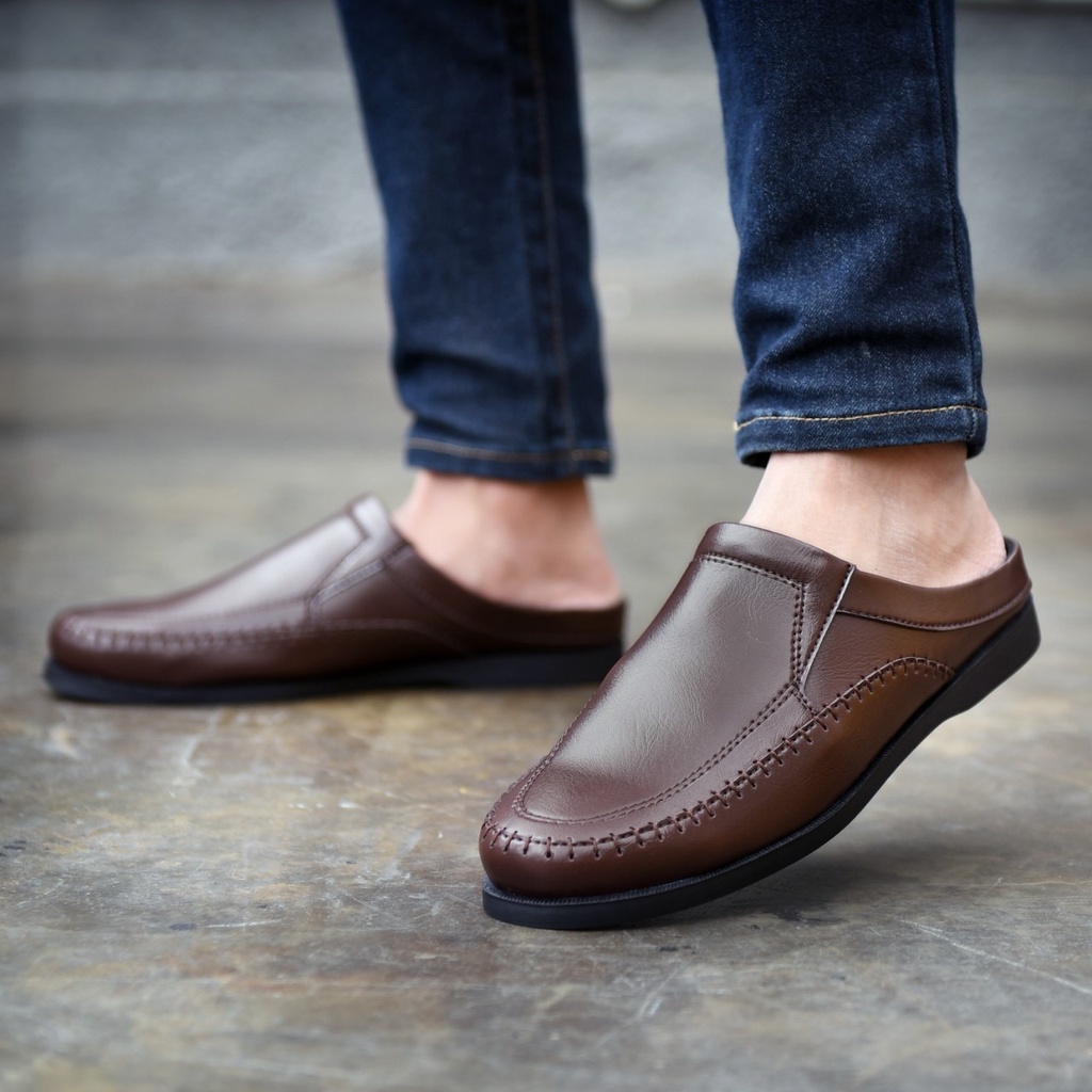 RIONZ X HUNTER - Sepatu Casual Slip On Pria Mules Kulit PU Asli Black Brown Semi Formal Kasual Tutong Bustong Hitam Coklat Kondangan Pesta NIkahan Kantor Gaya Kekinian Terlaris Terbaru Murah