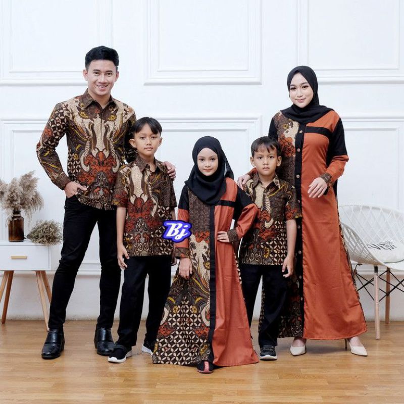 SARIMBIT KELUARGA BATIK KATUN KOMBINASI ALA TUNECA
