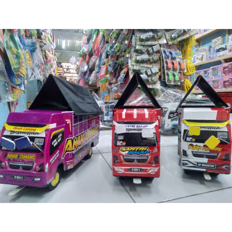 Promo Murah Miniatur Truk Oleng Besar Bonus Terpal dan Nyala Lampu LED