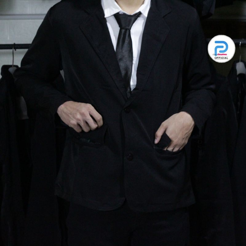 Blazer pria slimfit jas pria formal blazer pria casual blazer jumbo pria blazer pria Korea jas nikah pria jas wisuda blazer pria hitam blazer pria panjang blazer pria Surabaya blazer pria blazer jas pria blazer primadona official jas hitam pria jas pria