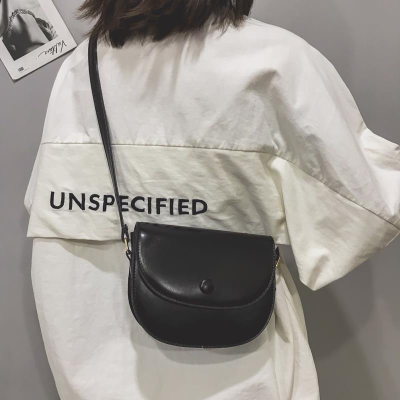 Red Bag girl 2021 versi Korea baru crossbody all-match siswa perempuan peri in kapasitas besar tas sadel lucu satu bahu